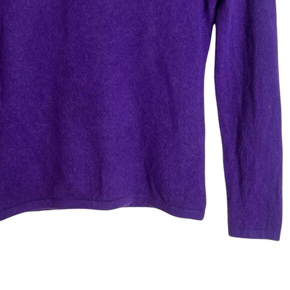 Lord & Taylor purple 100% cashmere turtle neck sweater - Picture 6 of 7